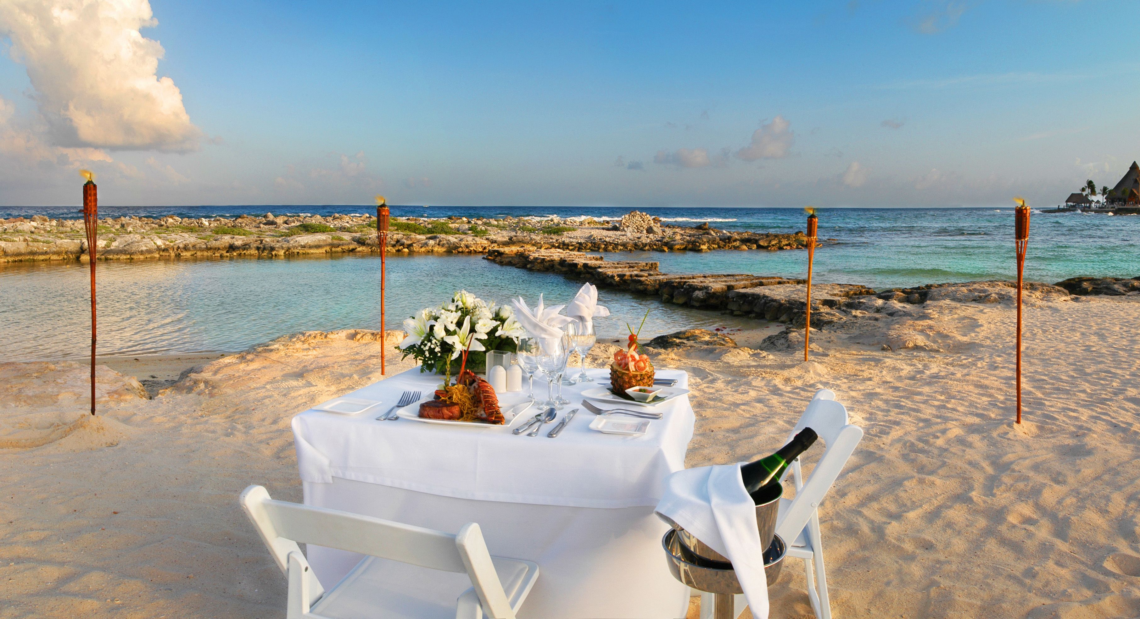 Couples Dining