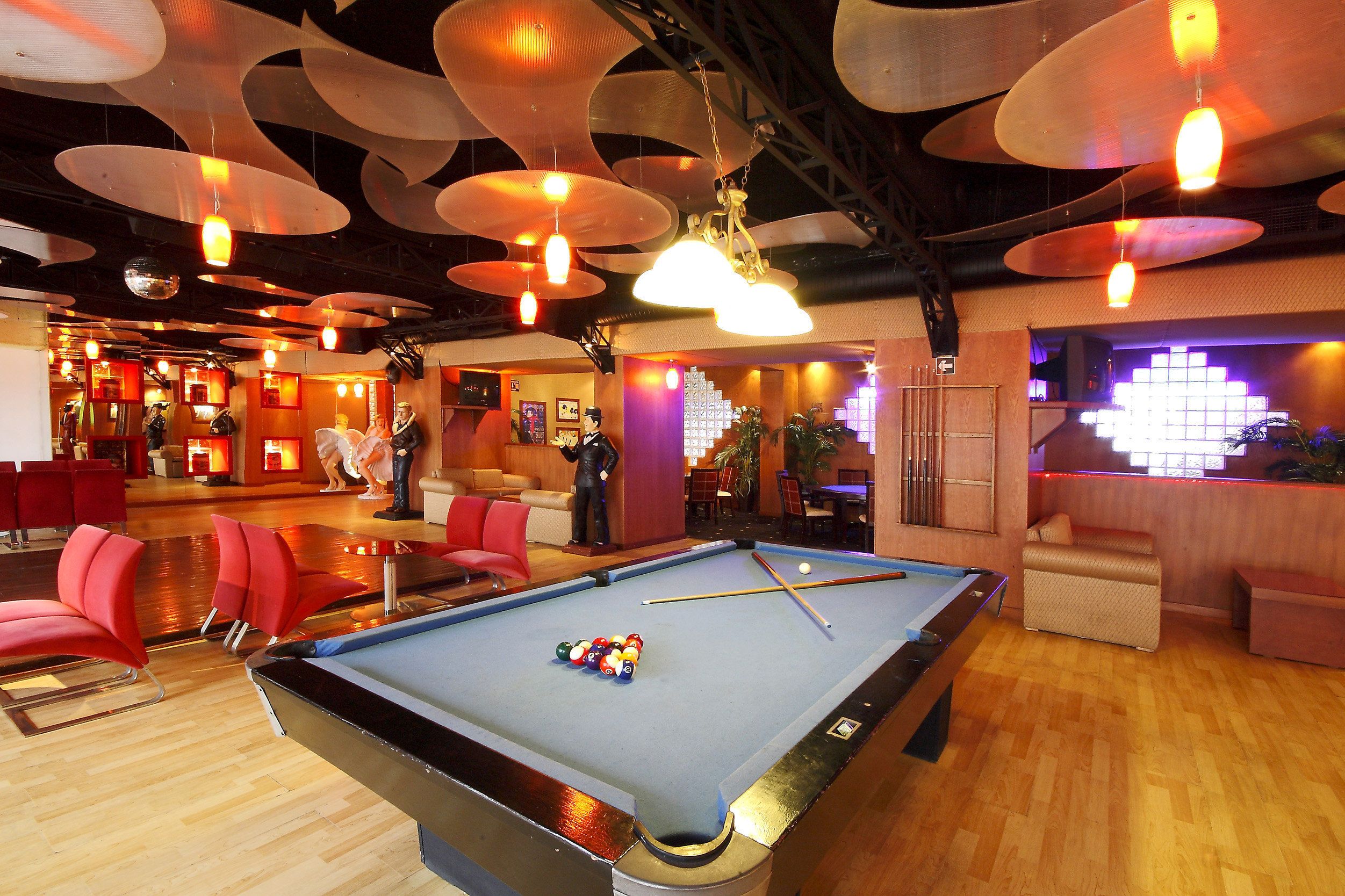 Bar