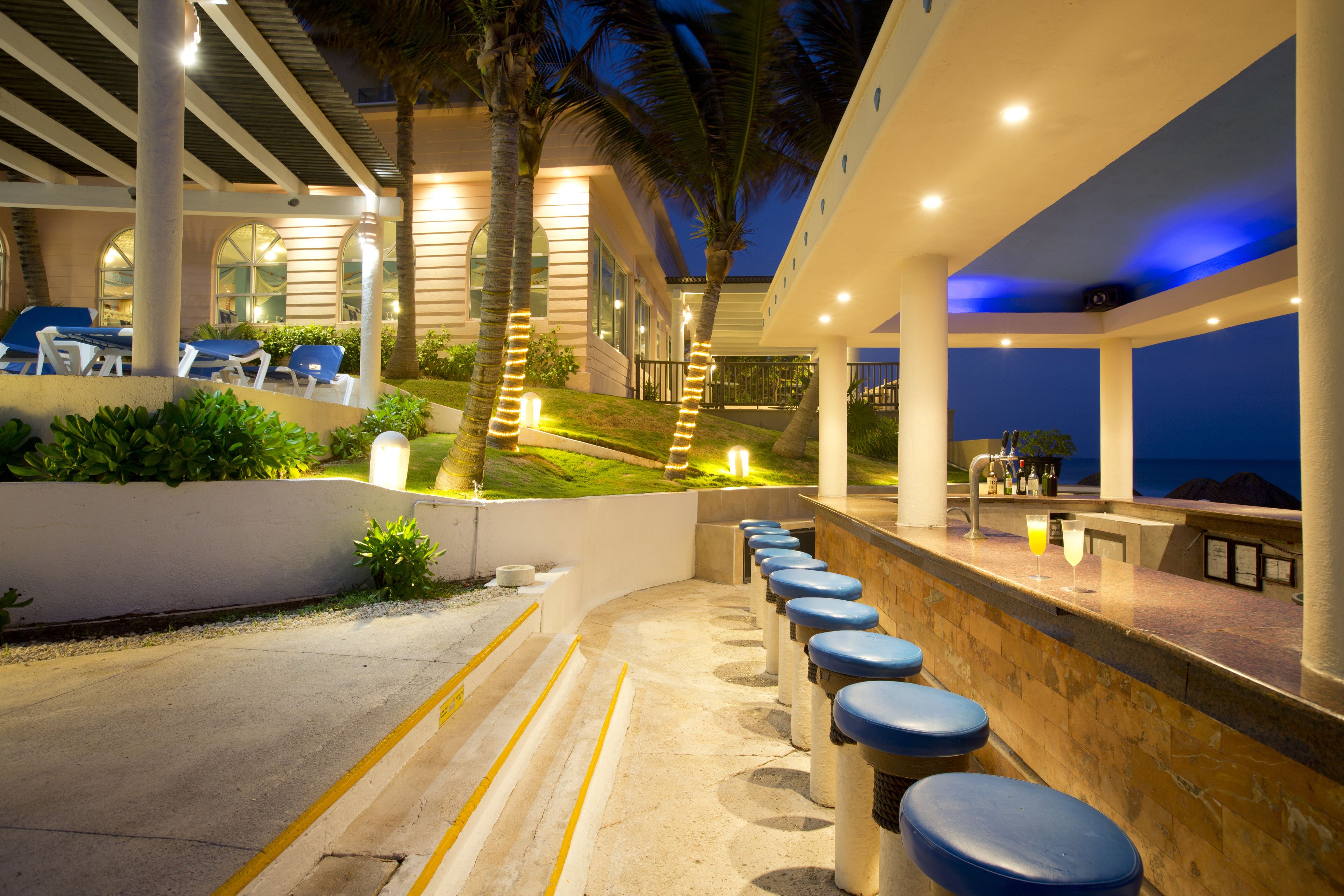 Poolside Bar