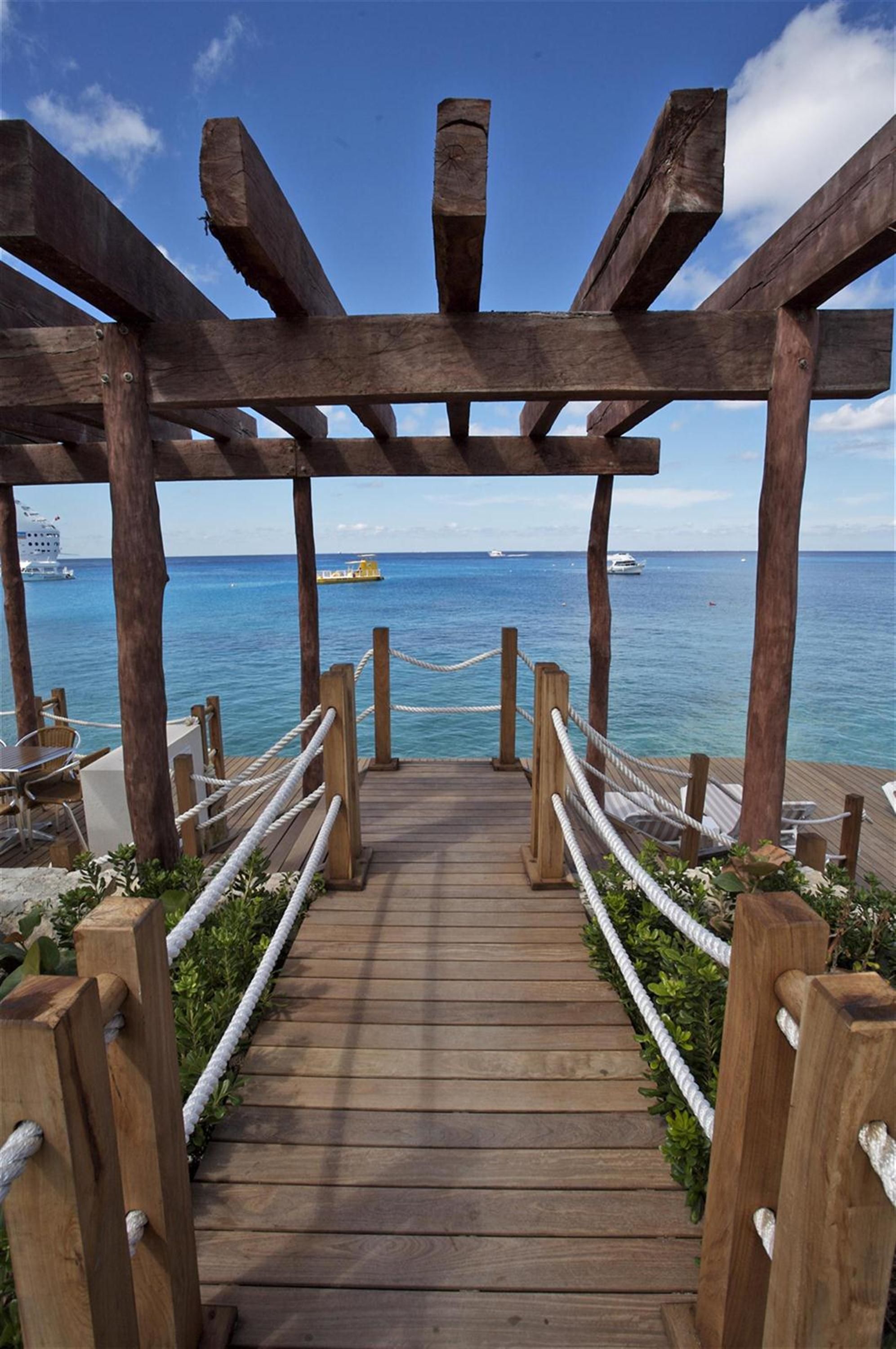 Dock