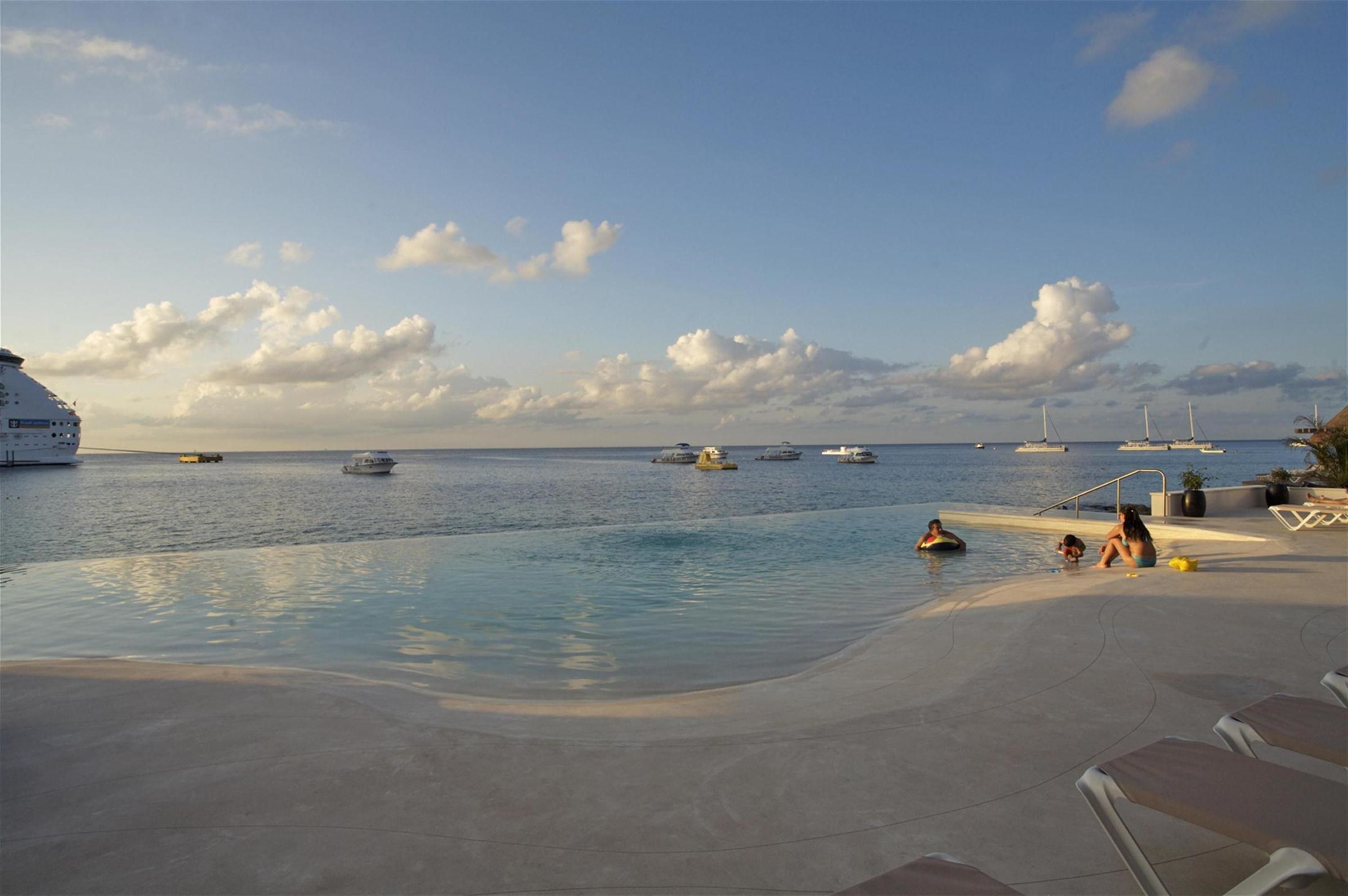 Infinity Pool