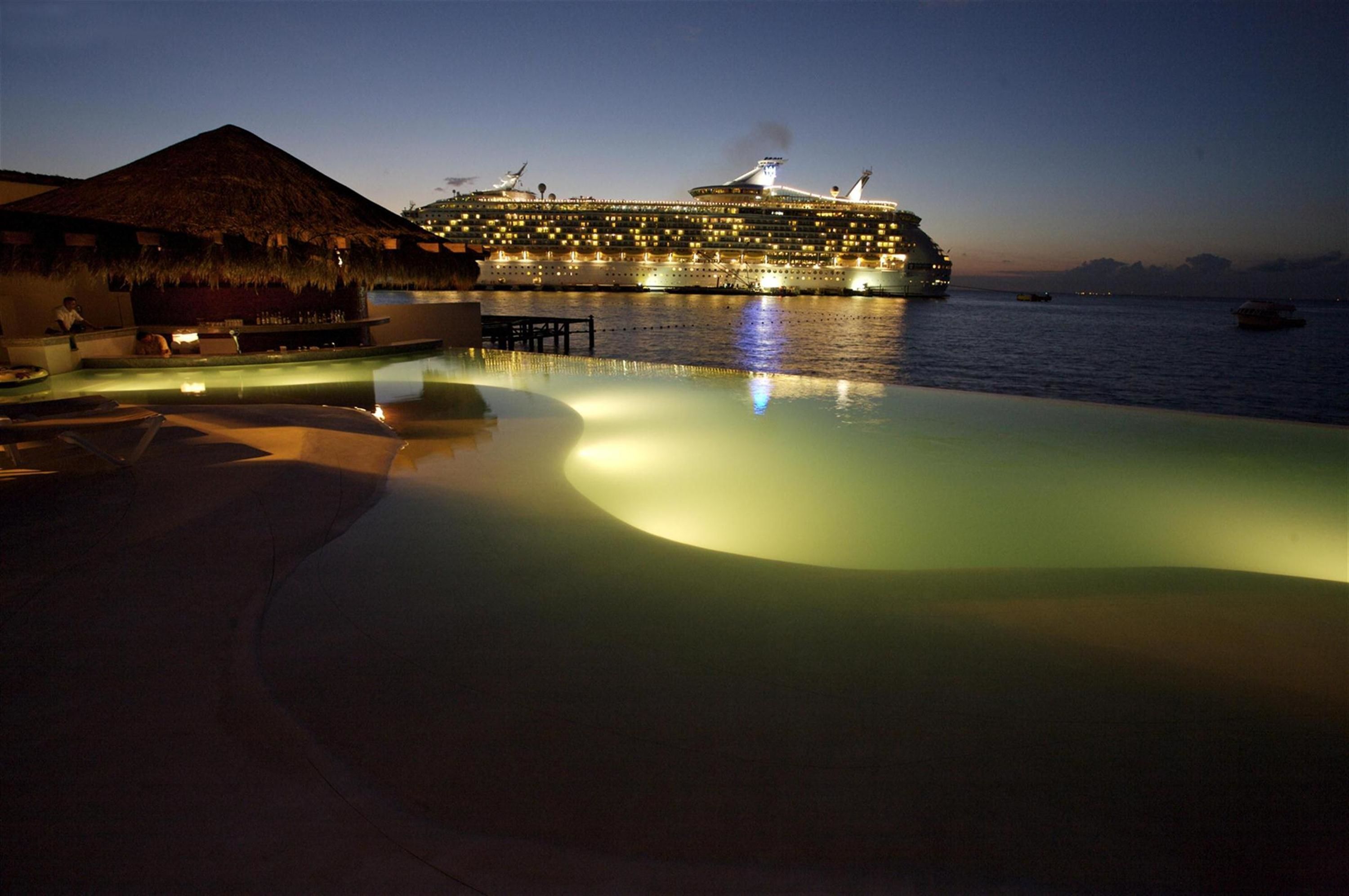Infinity Pool