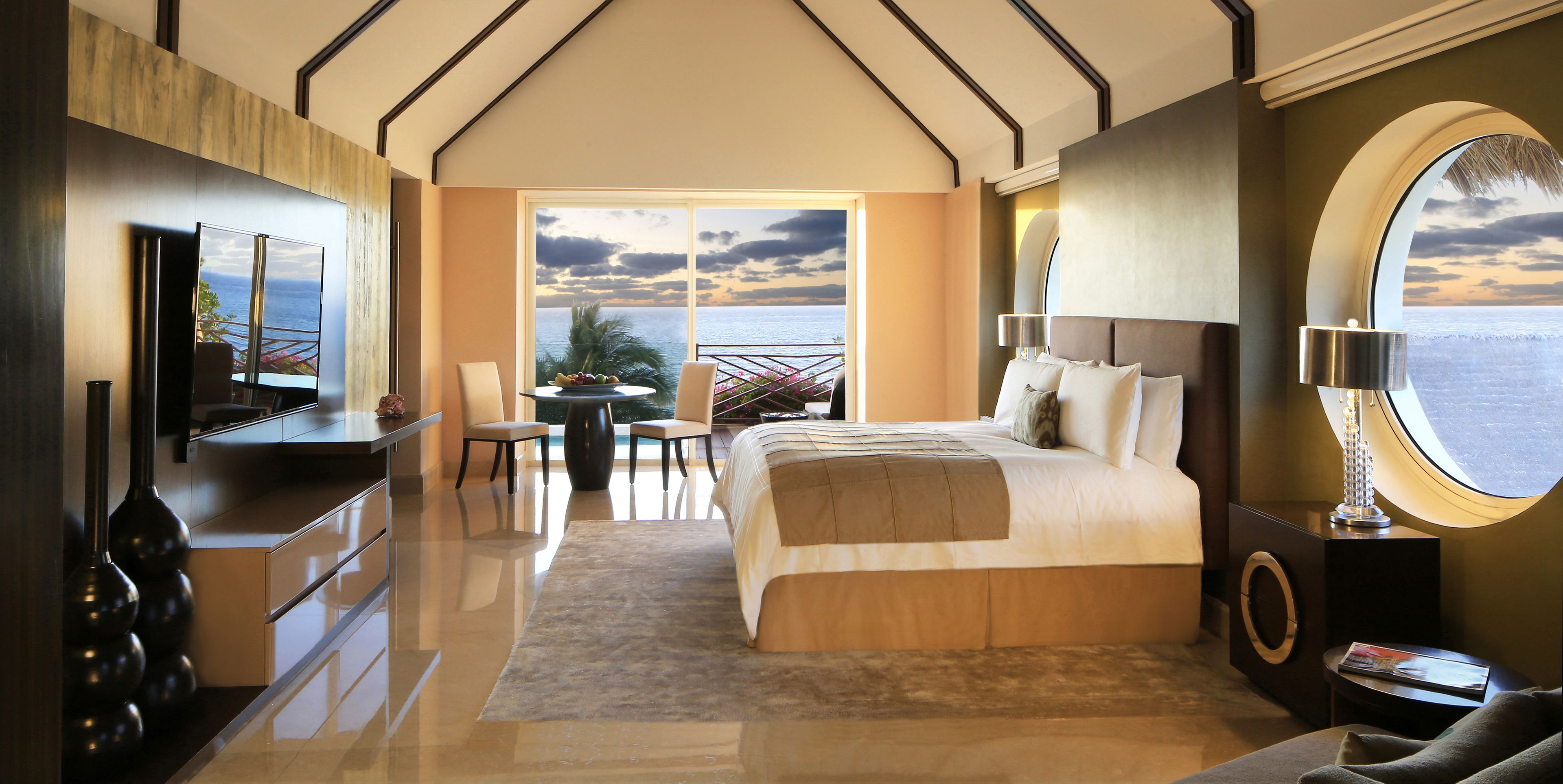 Beach/Ocean View