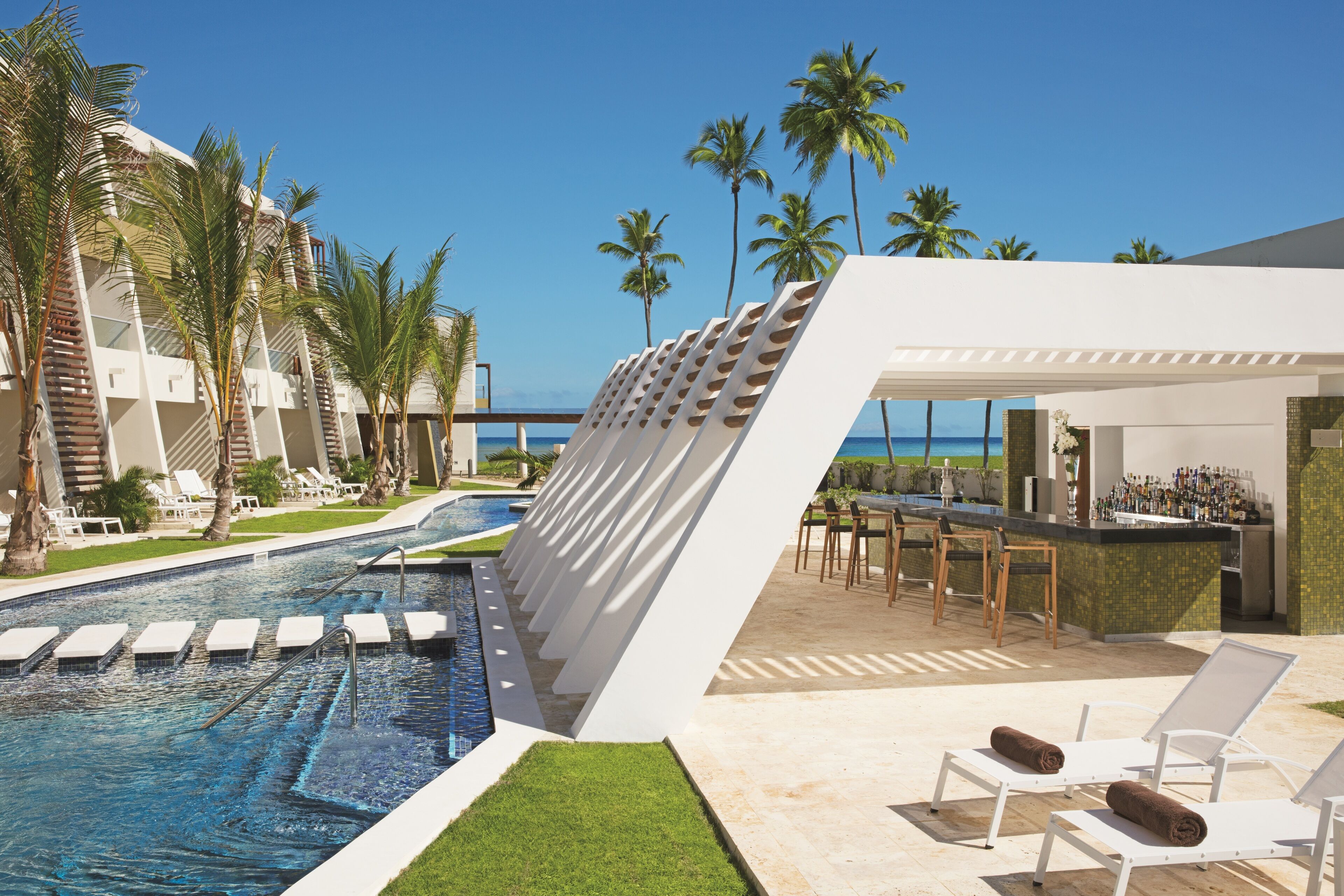 Poolside Bar