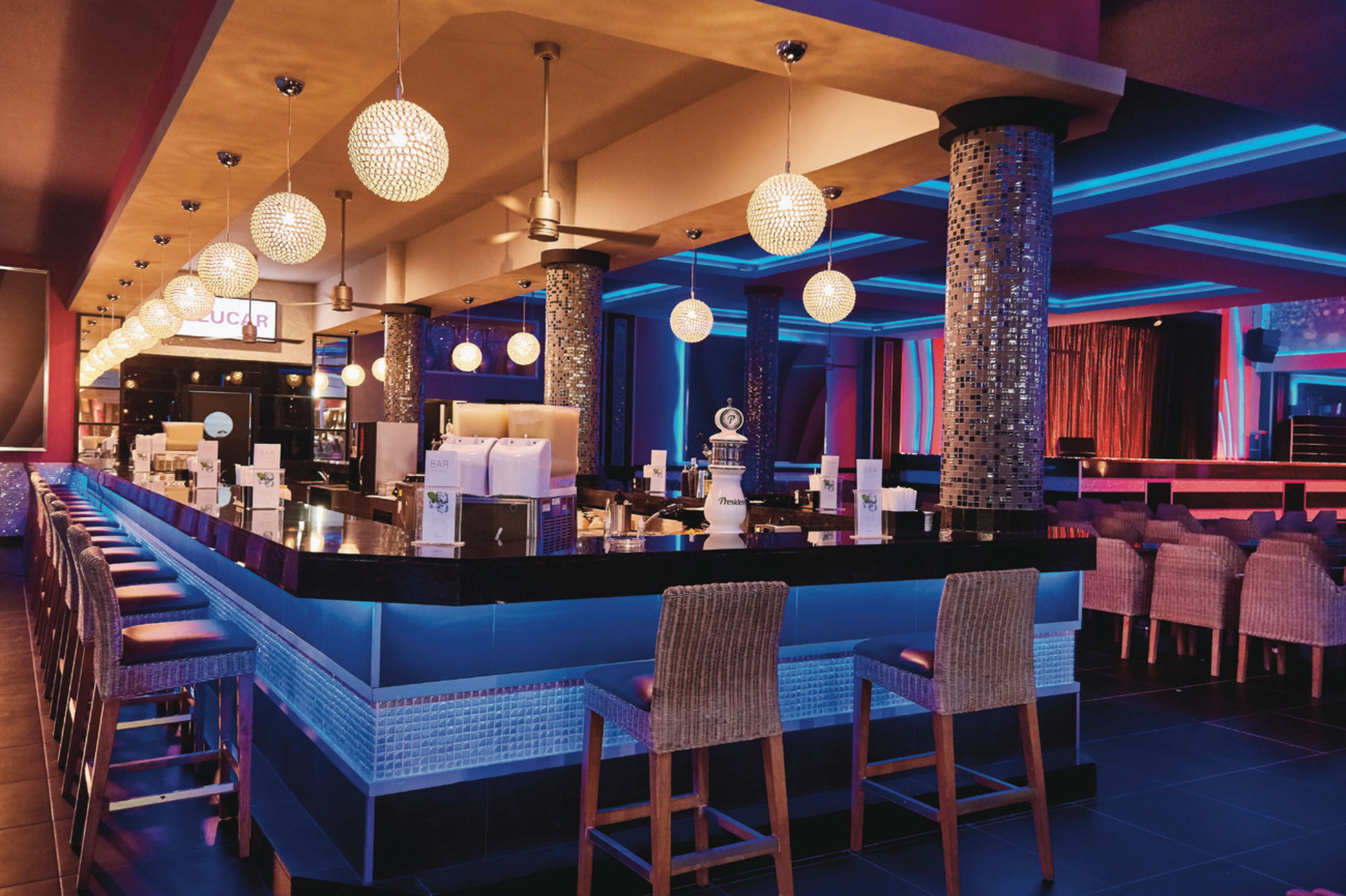 Bar