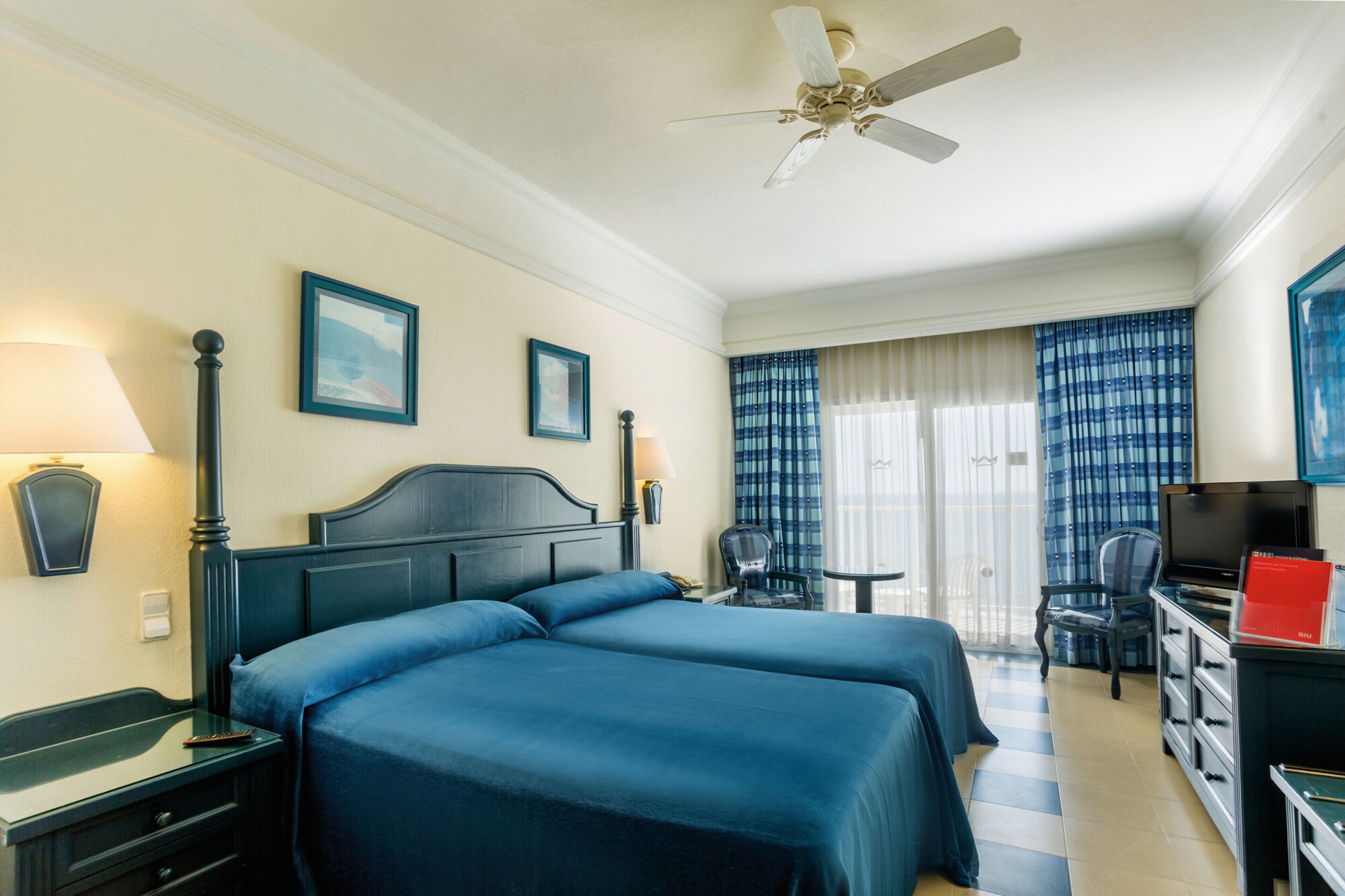 riu emerald bay resort