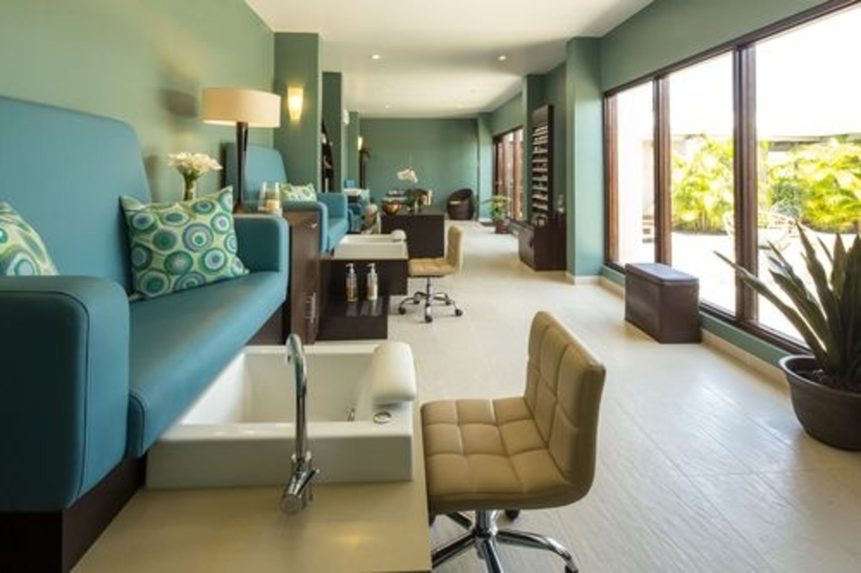 Nail Salon