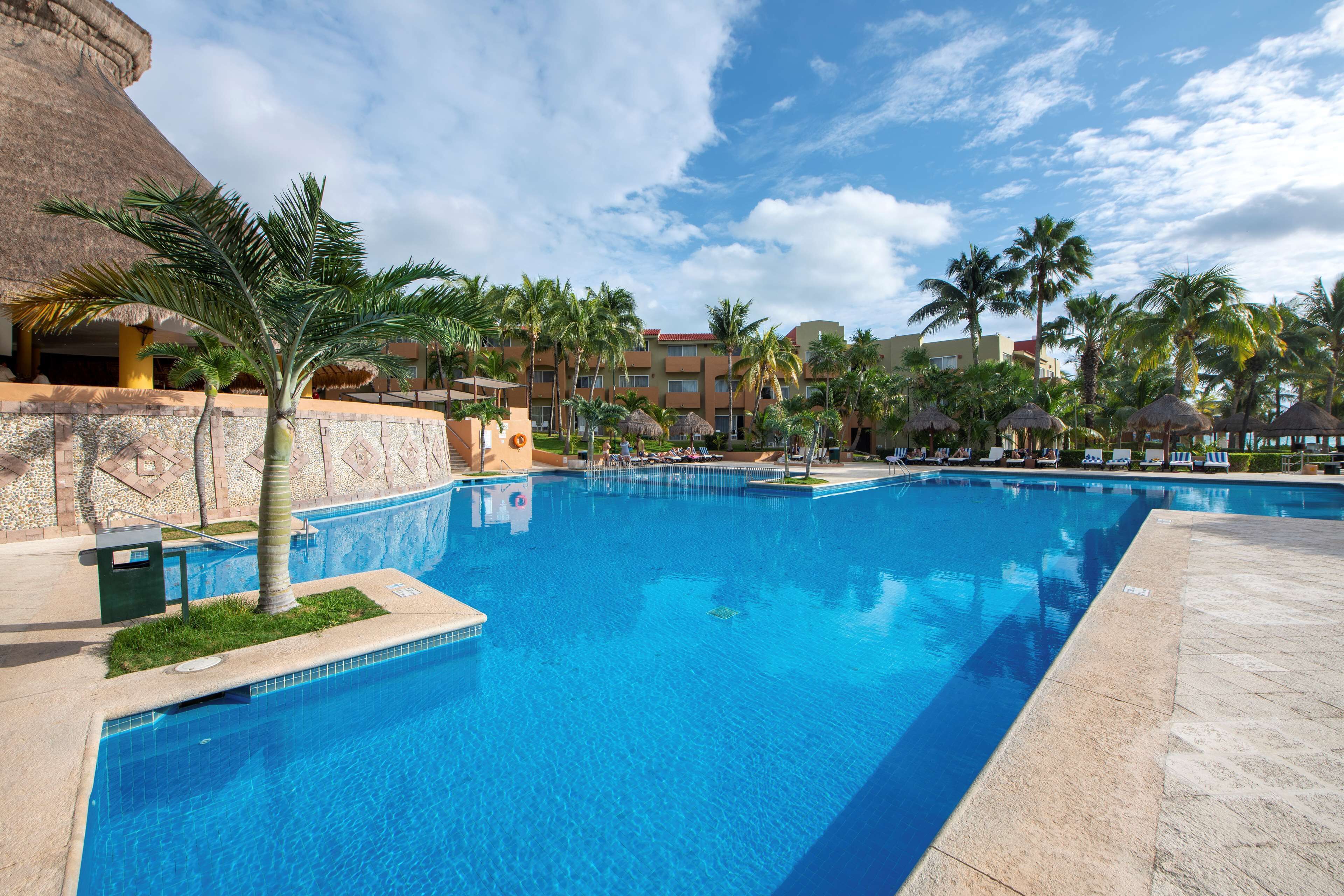 Viva Wyndham Azteca All-Inclusive Resort