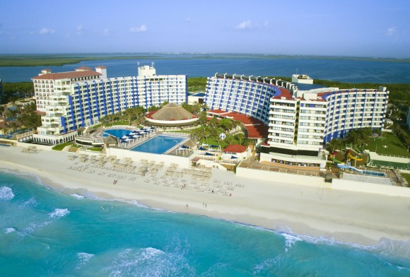 Crown Paradise Club Cancun