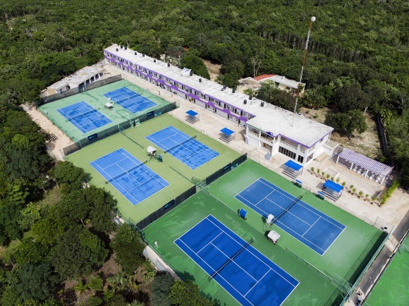 Cancun Tennis Inn